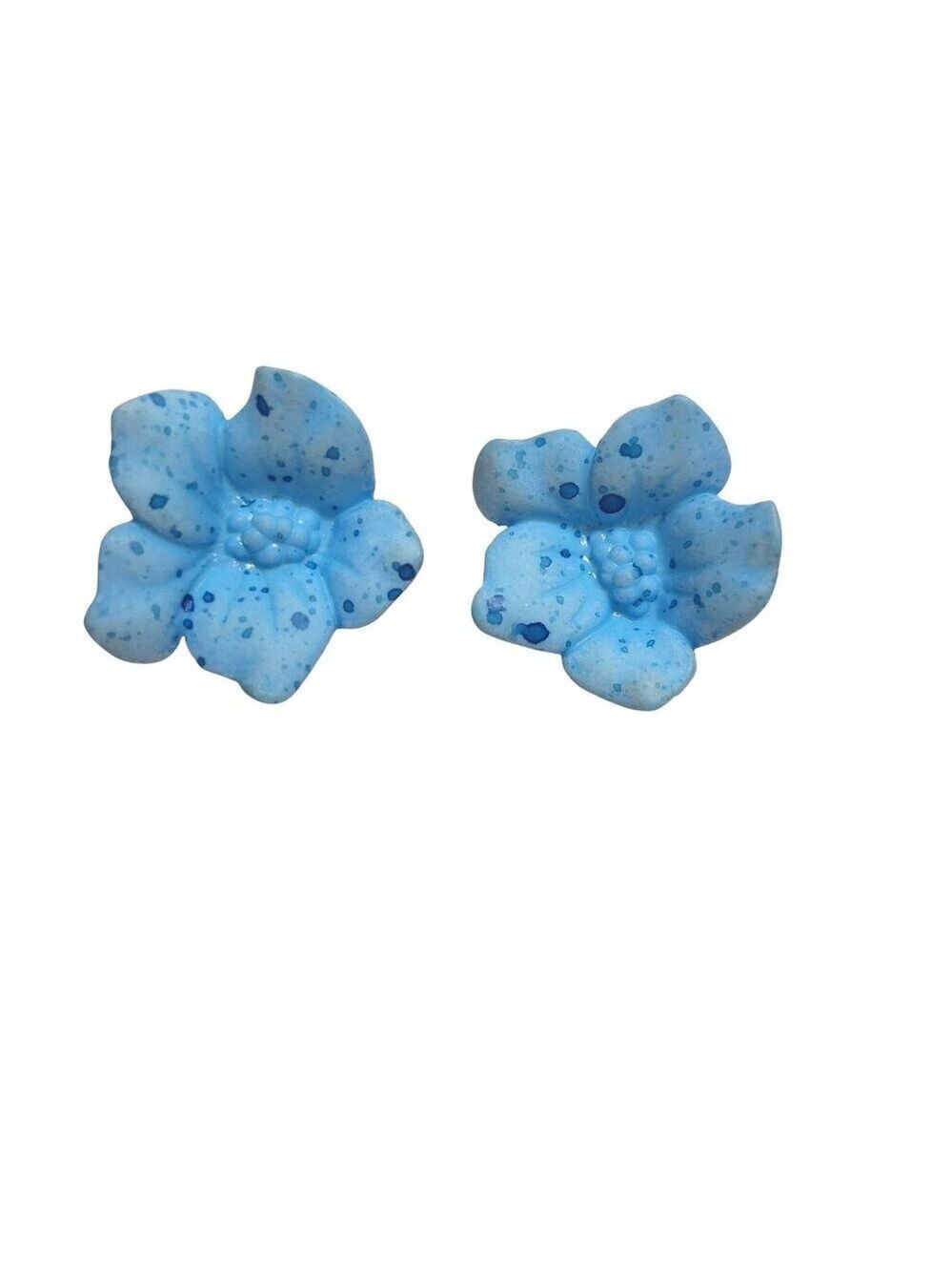 Vintage Blue Speckled Flower Clip On Earrings Resin Petal Design Jewelry